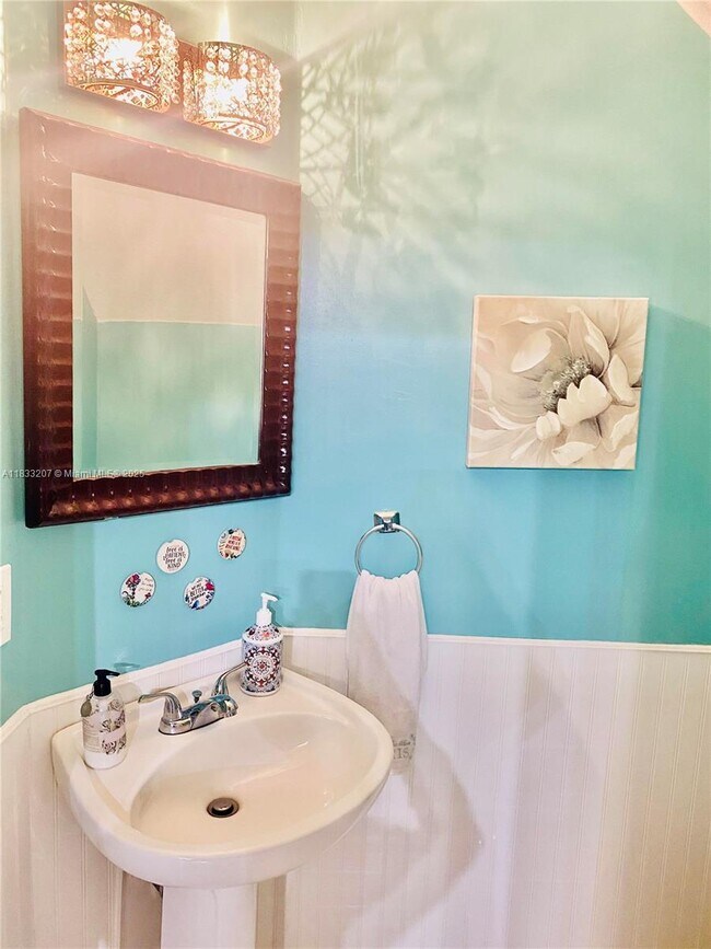 Foto del edificio - 9236 NW 54th St