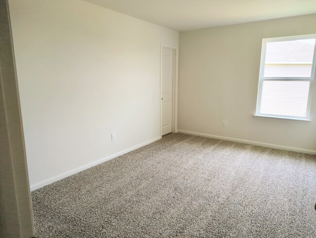 Foto del edificio - 4701 Hoover Ct