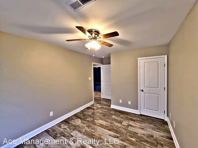 Building Photo - 3 br, 2 bath House - 912 Cooper Lane