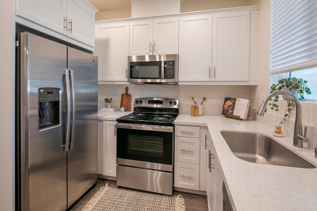 Building Photo - Stadium Park Apartments