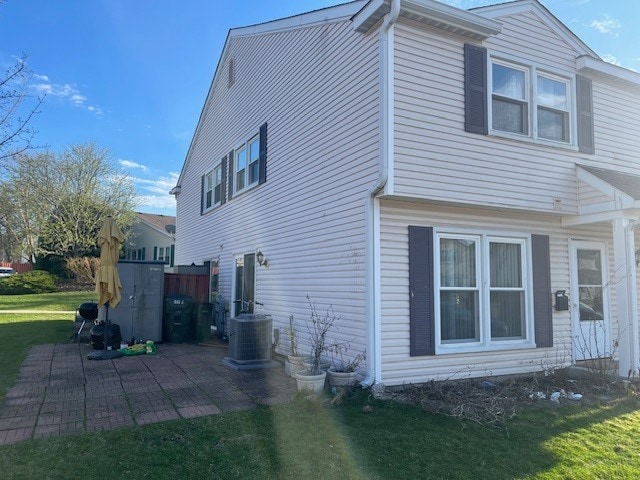 Building Photo - 1863 Jamestown Cir