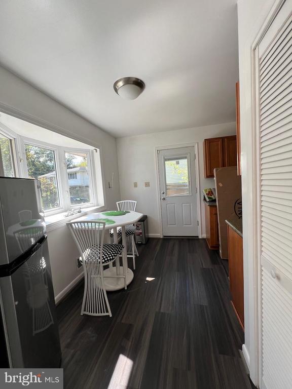 Foto del edificio - 9004 Brightlea Ct