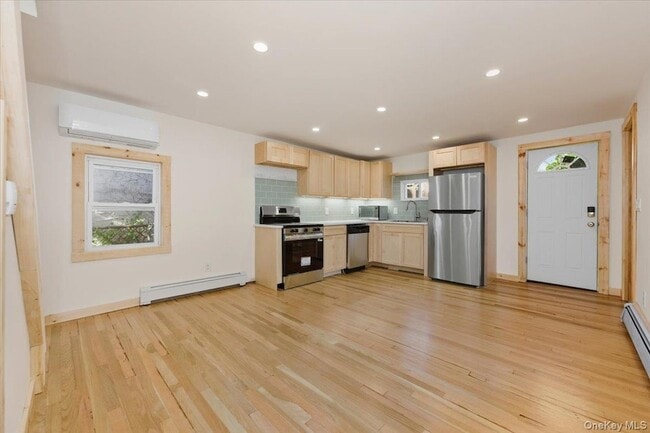 Photo - 132 A Raymond St Apartment