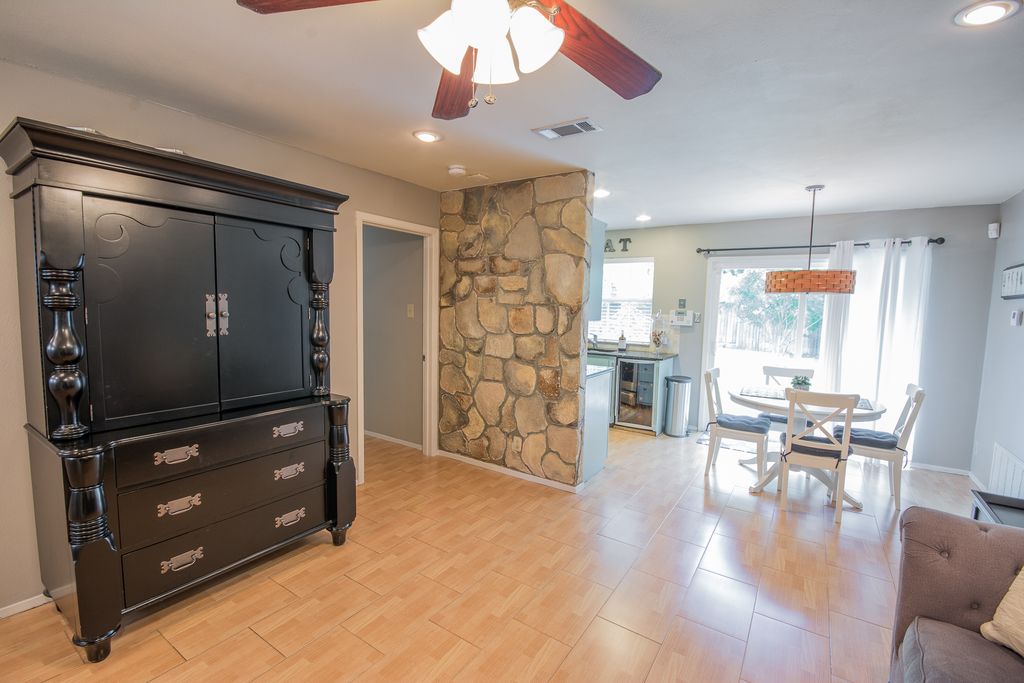 Foto principal - 1115 Milford Way