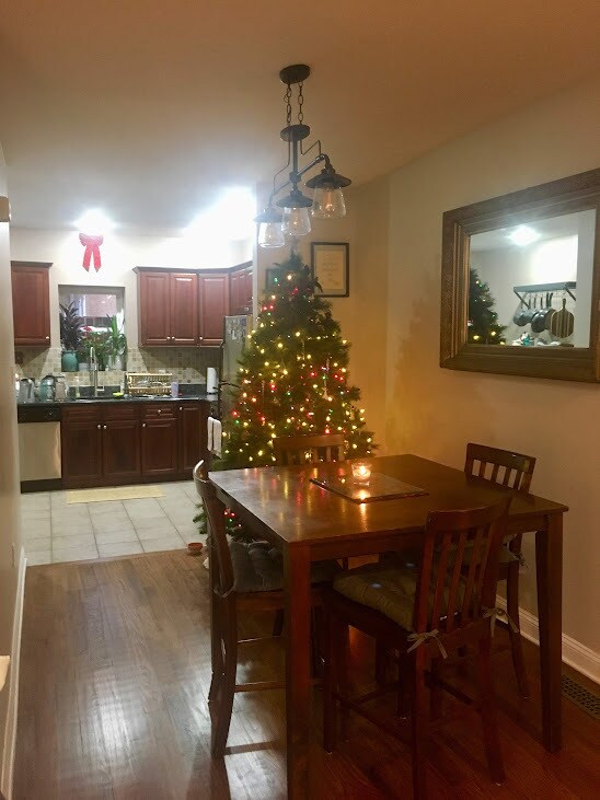 Dining Area - 1211 S Carlisle St