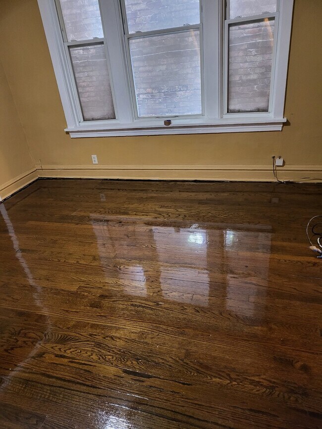 Foto del edificio - 5017 W Maypole Ave