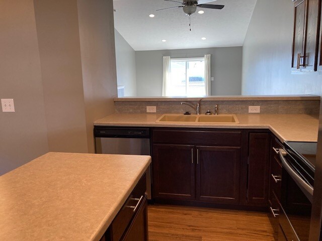 Building Photo - 1311 Macy Ln