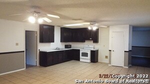 Building Photo - 7829 Sandpiper Park Dr