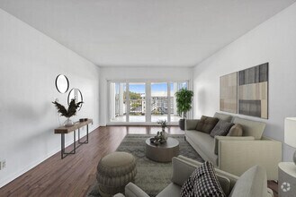 Building Photo - 155 Yacht Club Dr