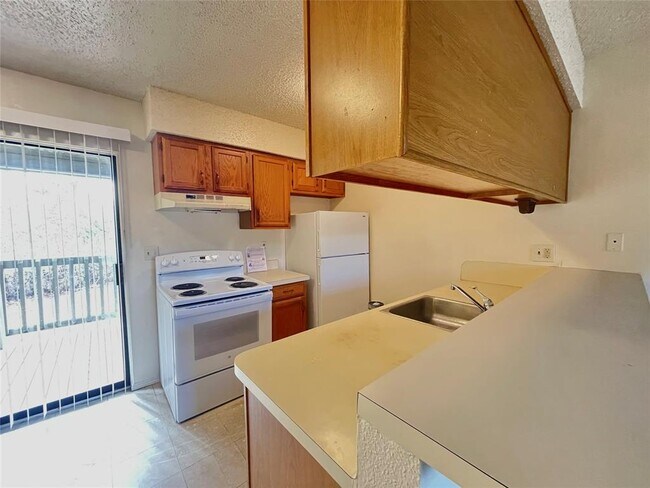 Foto del edificio - 113 Hillside Dr