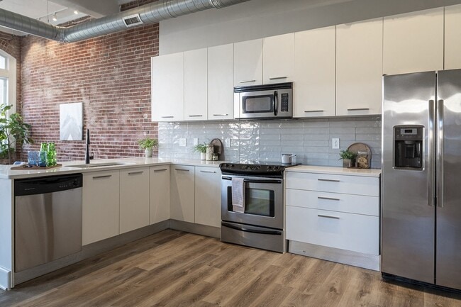 Capstone - Capstone Apartments