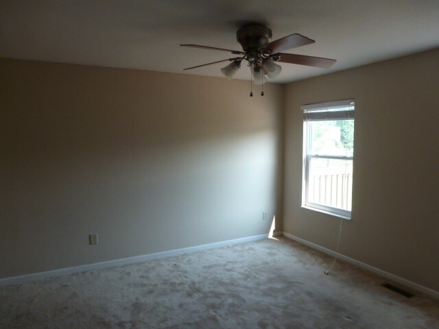 Building Photo - 1138 Linford Circle