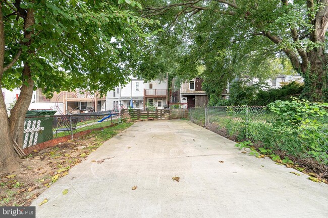 Building Photo - 3648 Beech Ave