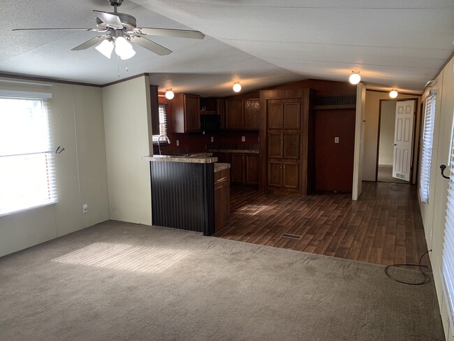 Building Photo - 417 Coleto Dr