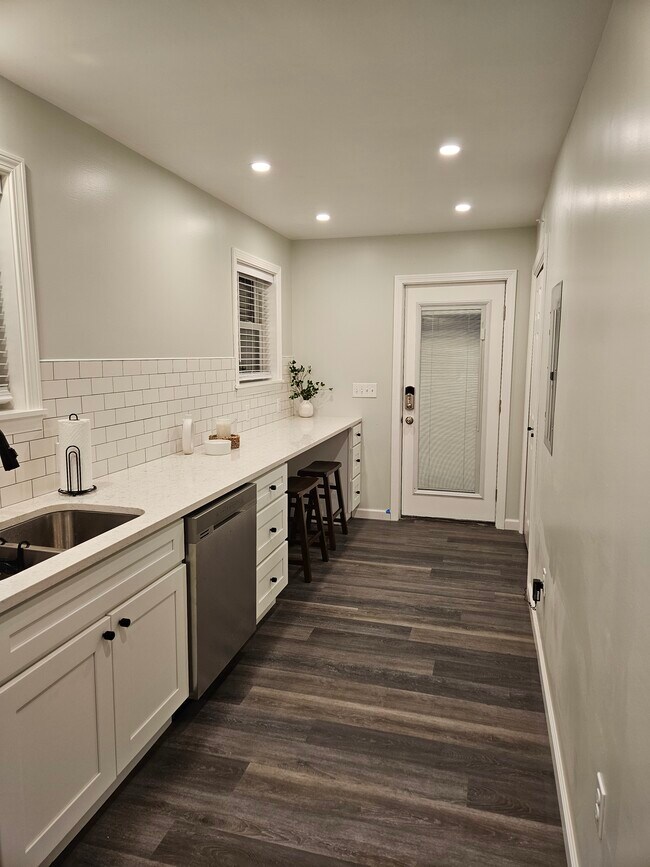 Cocina - 58 Lafountain St