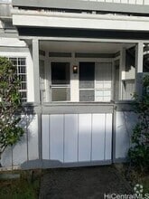 Building Photo - 492 Mananai Pl