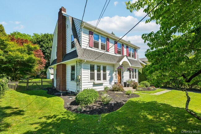 Building Photo - 281 Piermont Ave