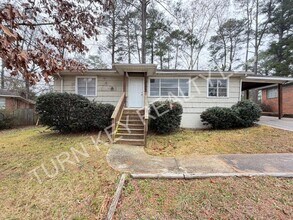 Building Photo - 908 5 Mile Rd