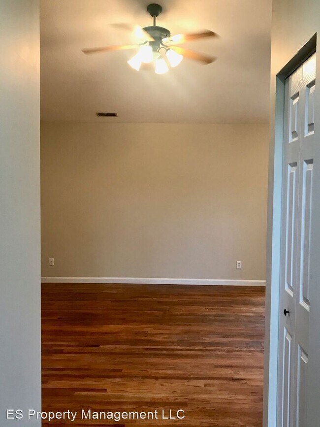 Building Photo - 3 br, 2 bath House - 7373 Woodruff Lane