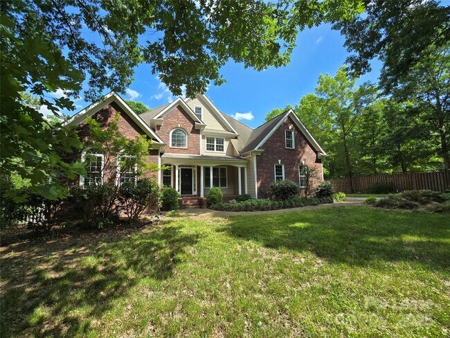 Building Photo - 409 Foxglove Ln