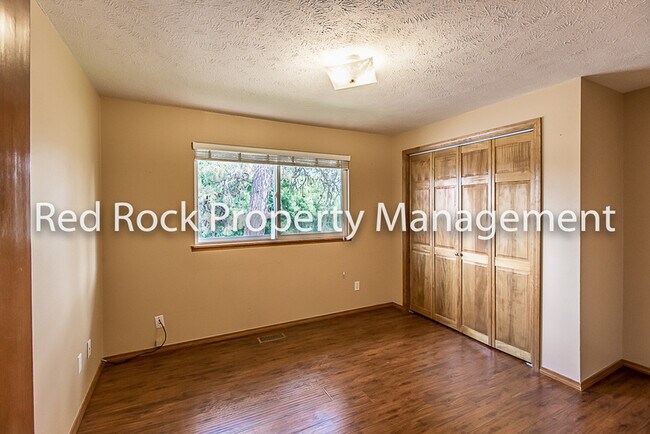 Building Photo - 3102 S Rebecca St
