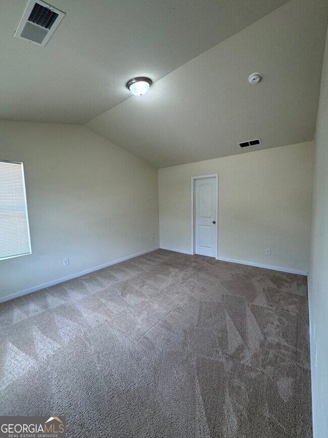 Building Photo - 286 Ella Ct