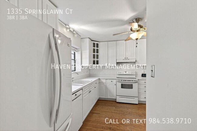 Foto del edificio - 1335 Springlawn Ct