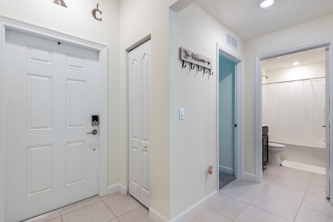 Building Photo - 888 Bent Creek Dr
