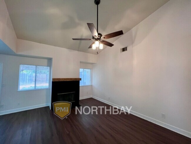 Building Photo - 273 Sunridge Way