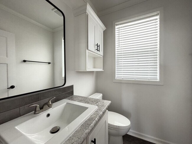 Building Photo - 34800 Minnow Ln