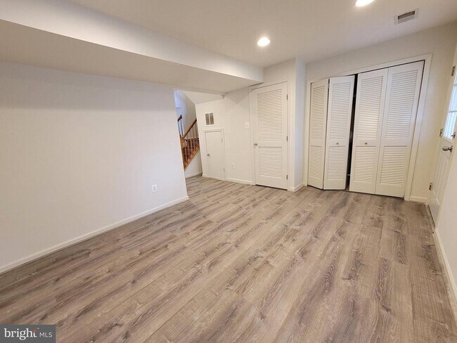 Foto del edificio - 7128 Fox Harbor Way
