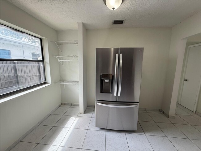 Foto del edificio - 2146 NW 18th Terrace