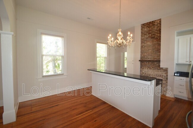 Building Photo - 35 Montagu St