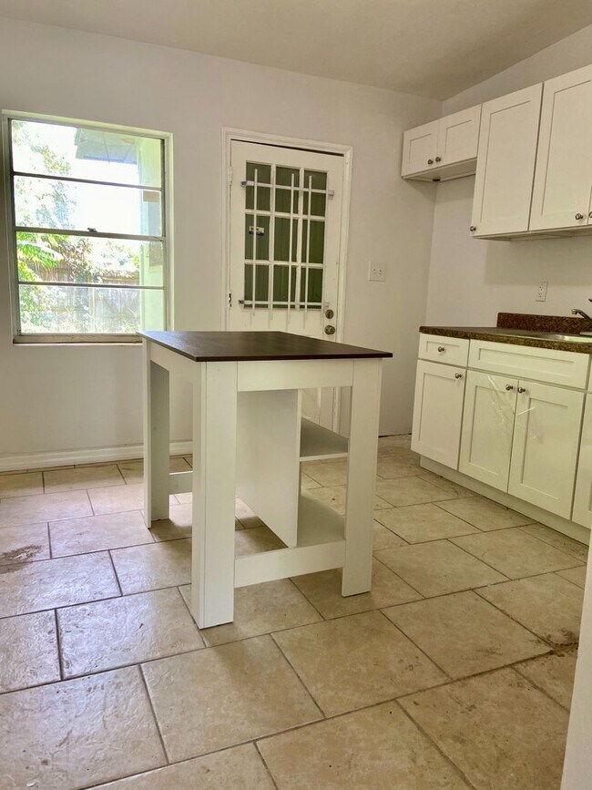 Photo - 3 Bedroom / 1 bath Home Now Available for ...