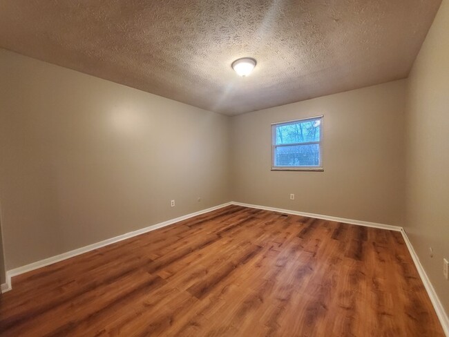 Foto del edificio - 1229 Woodbrook Ct