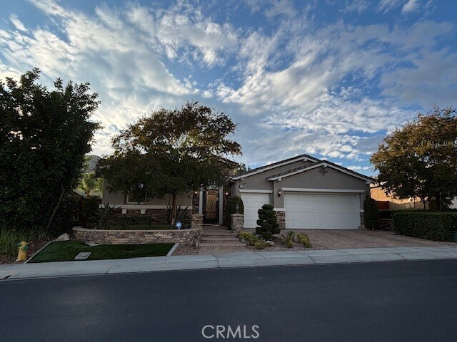 Foto principal - 483 Lyle Dr