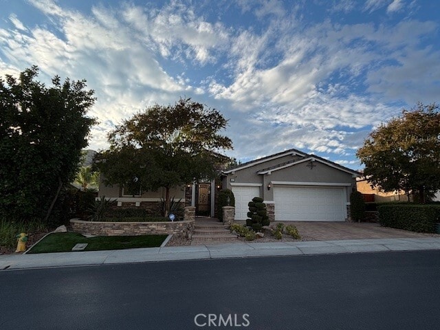 Primary Photo - 483 Lyle Dr