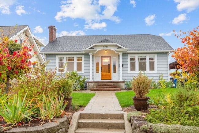 Adorable AIR CONDITIONED West Seattle 1920... - Adorable AIR CONDITIONED West Seattle 1920... House