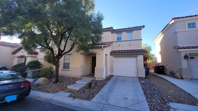 Building Photo - Adorable 3/2.5 in the SW!  S. Fort Apache ...
