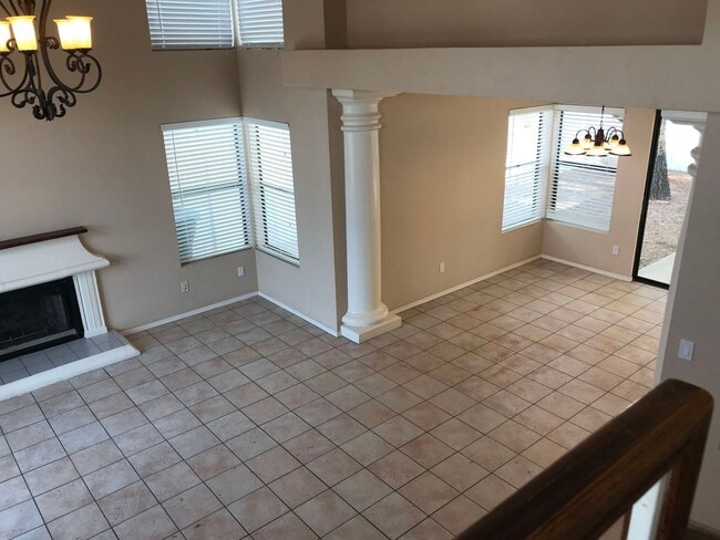 Building Photo - 3329 E Wescott Dr