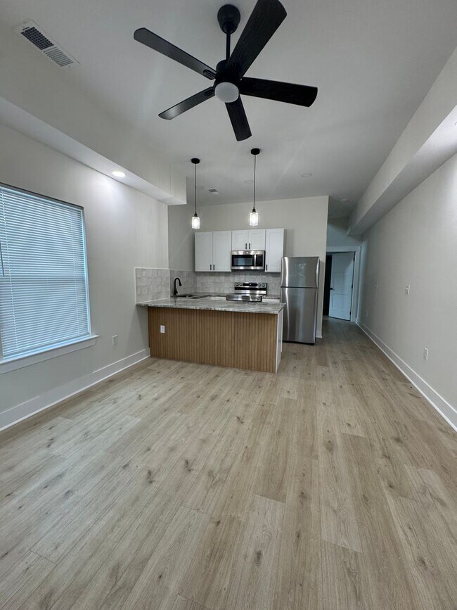 Foto del edificio - 1124 Garfield St