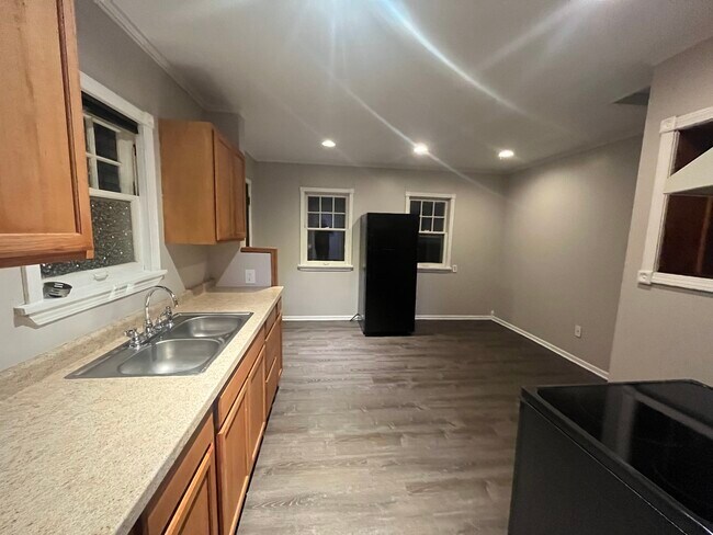Remodeled Kitchen - 731 S Hillside St
