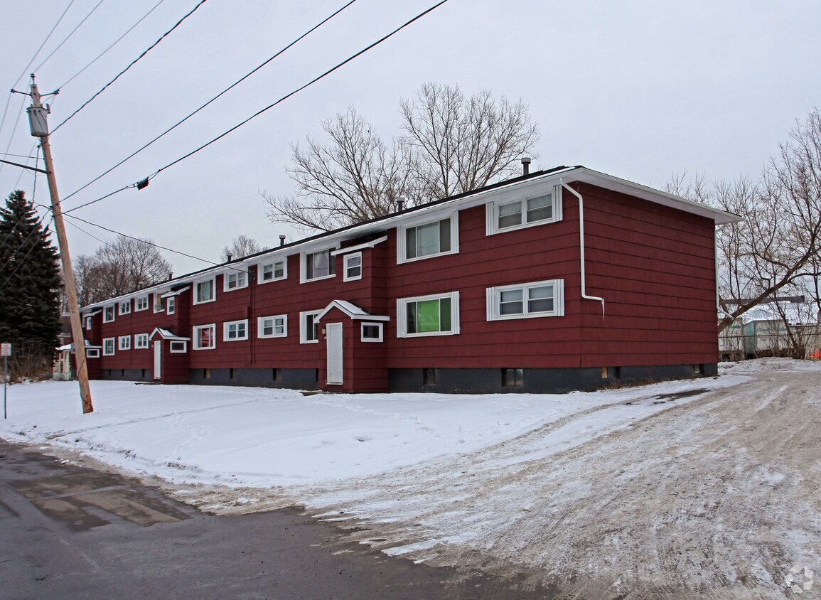 Primary Photo - 100-128 Milburn Dr