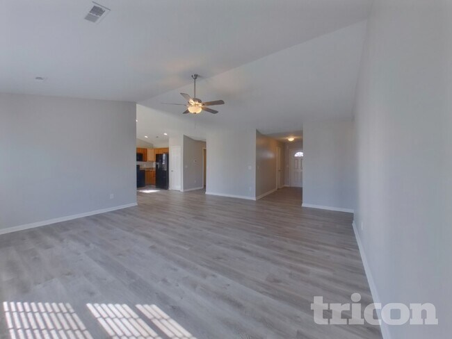 Foto del edificio - 427 Lynnell Way