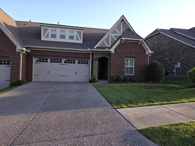 Building Photo - Resort Living At It's Finest in Foxland Harbor