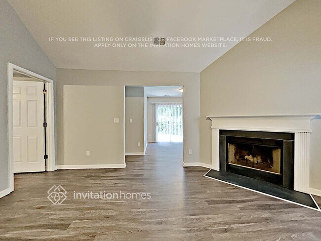 Foto del edificio - 1470 Mitchell Glen St