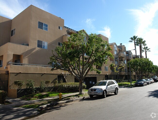 Building Photo - Magnolia Villas