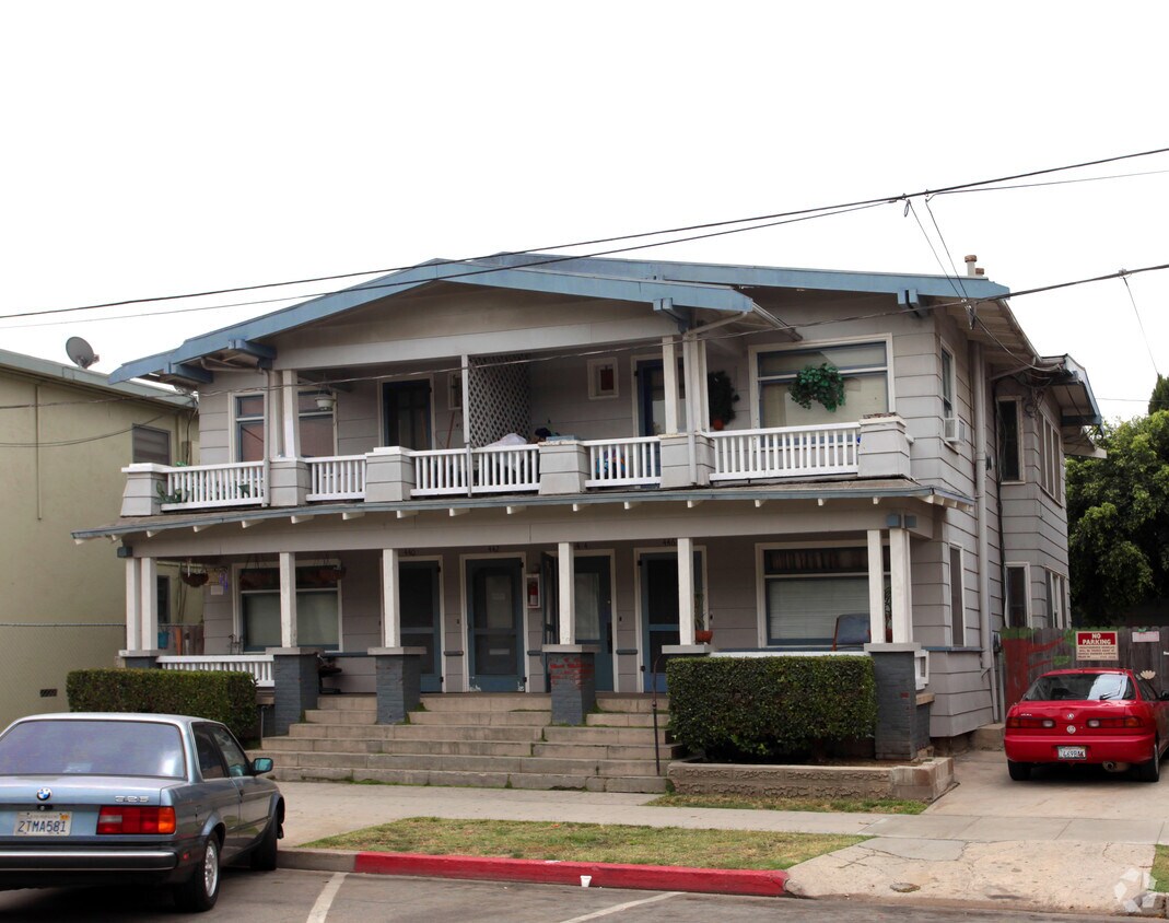 Primary Photo - 440 W 4th St