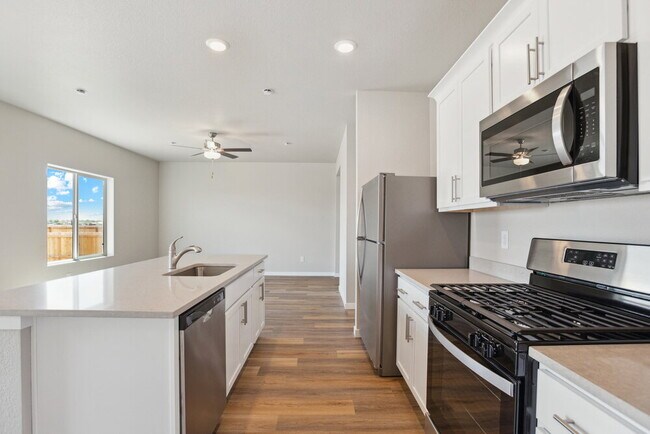 Building Photo - 7332 Crystal Ave