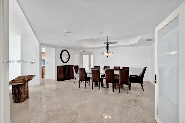 Foto del edificio - 19955 NE 38th Ct